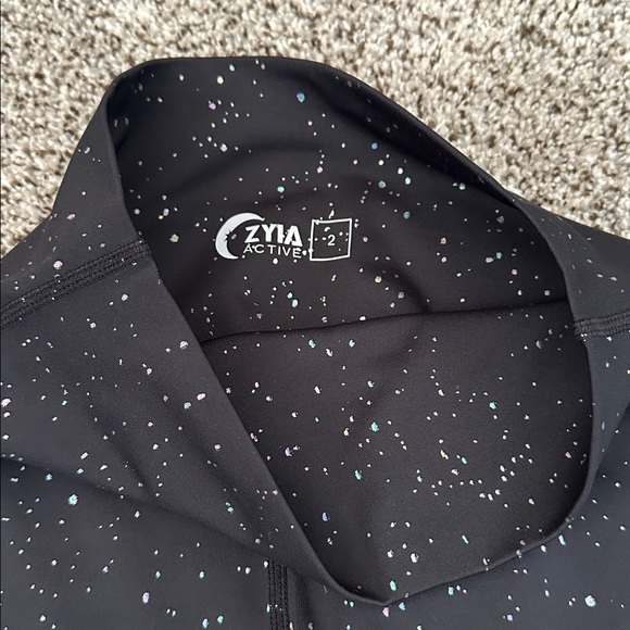 Zyia Luxe Black and Silver Sparkle Leggings - Picture 5 of 6